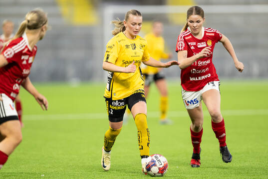 Elfsborgs Elin Johansson och Vårgårdas Michelle Thomsén