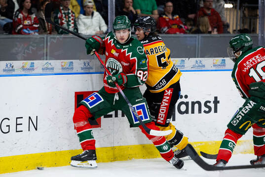 Frölundas Filip Cederqvist och Luleås Marcus Hardegård
