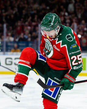 Frölundas Arttu Ruotsalainen jublar