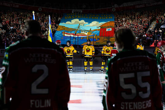 Frölundas klack med ett Tifo
