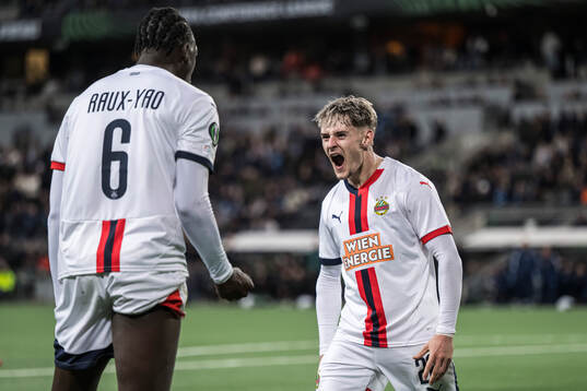 Serge-Philippe Raux-Yao and Moritz Oswald celebrate