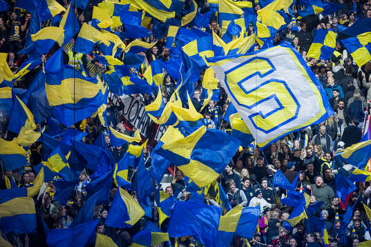under semifinal sex i Hockeyallsvenskan mellan Södertälje