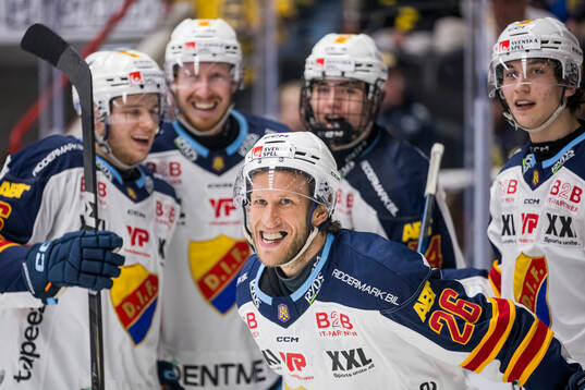 Djurgårdens Fredric Weigel jublar