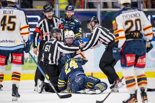 Djurgårdens Albin Grewe och Södertäljes Jacob Dahlström