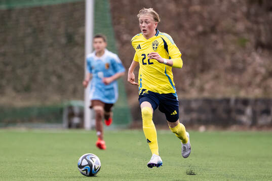 Charlie Andersson Gustafson of Sweden