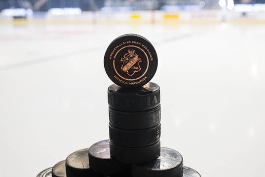 Inför semifinal sex i Hockeyallsvenskan mellan AIK och