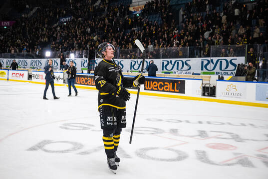 AIKs Rasmus Rudslätt jublar