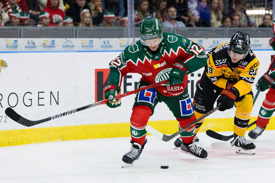 Frölundas Max Friberg och Luleås Erik Gustafsson
