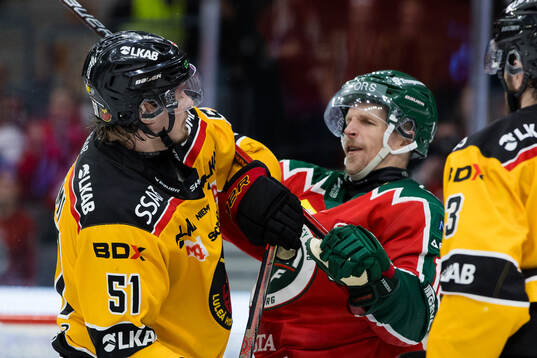 Luleås Markus Nurmi och Frölundas Max Friberg