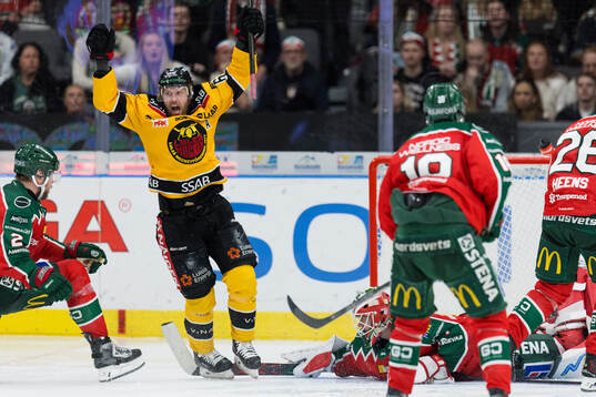 Luleås Linus Omark jublar