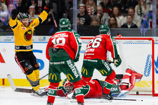 Luleås Linus Omark jublar