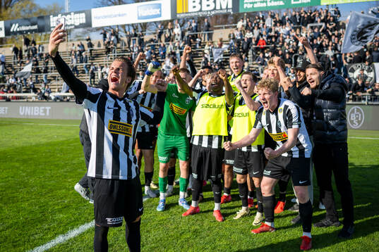 Landskronas spelare jublar