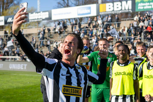 Landskronas spelare jublar