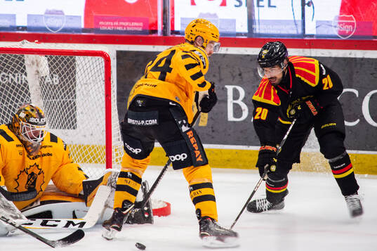 Skellefteås målvakt Linus Söderström, Oscar Lindberg