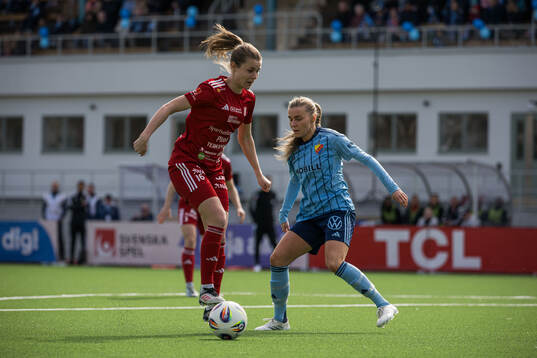 Piteås Maja Green och Djurgårdens Ebba Hed