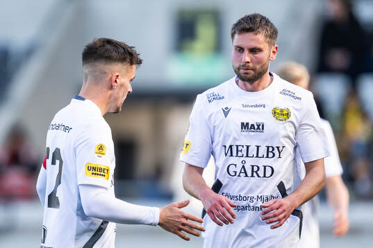 Mjällbys Jesper Gustavsson och Axel Norén