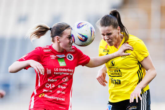 KIF Örebros Maja Alvin och Gamla Upsalas Daniela Sandås