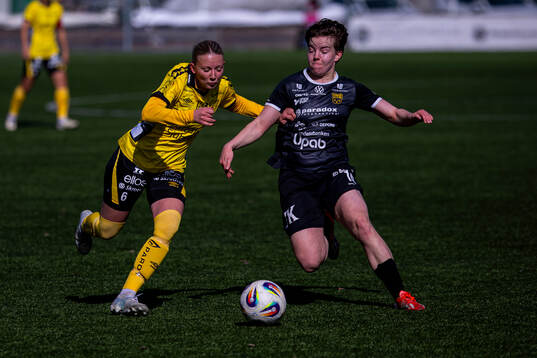 Elfsborgs Hanna Gunnarsson och Umeås Isabelle Goldmann