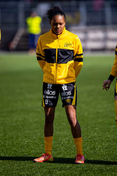 Elfsborgs Vanessa Lopez innan fotbollsmatchen i Elitettan