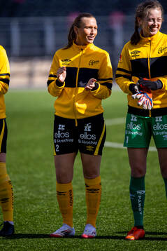 Elfsborgs Selma Berggren innan fotbollsmatchen i Elitettan