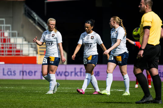 Örgrytes Isabella Nedrén, Ashley Hellström och Emma