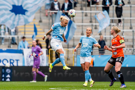 Malmö FFs Nathalie Hoff Persson och Kristianstads Katla
