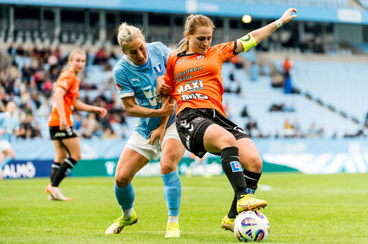 Malmö FFs Mia Persson och Kristianstads Emma Petrovic