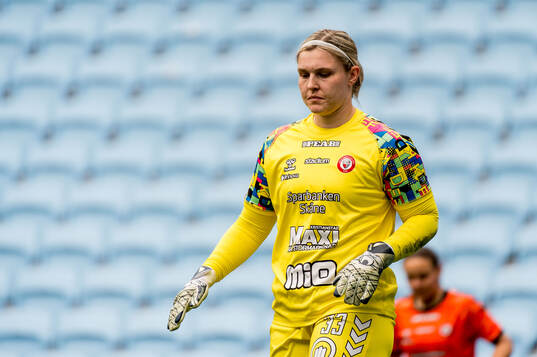 Kristianstads målvakt Moa Olsson deppar