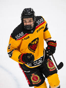 Luleås Linus Funck jublar