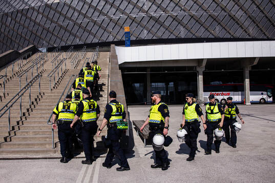 Poliser utanför 3Arena