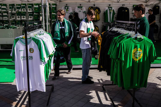 T-shirts i Hammarbys suovenirshop