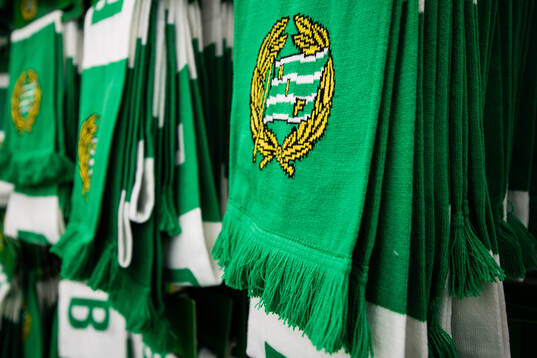 En halsduk i Hammarbys suovenirshop