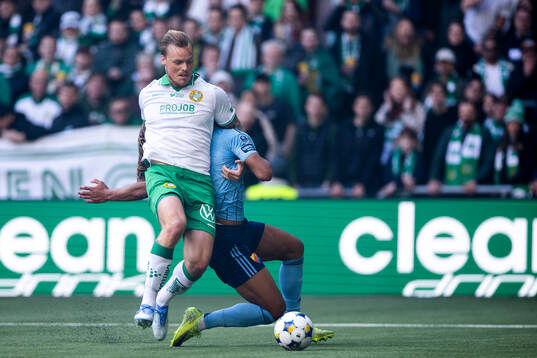 Hammarbys Victor Eriksson och Djurgårdens Zakaria Sawo