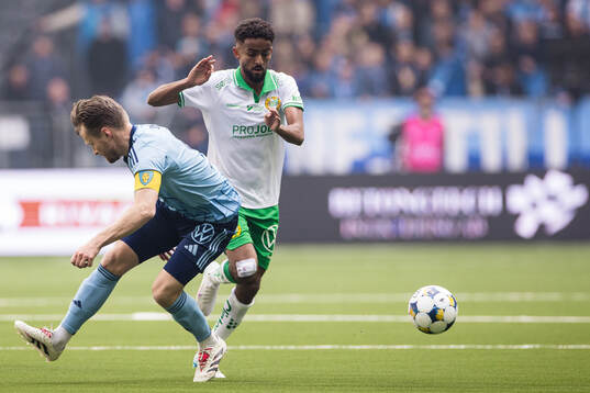 Djurgårdens Jacob Une  oc Hammarbys Tesfaldet Tekie