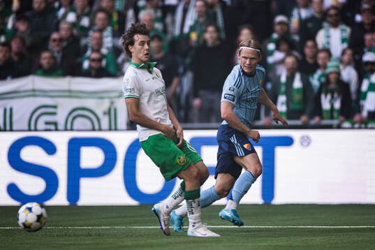 Djurgårdens Tobias Gulliksen och Hammarbys Hampus Skoglund