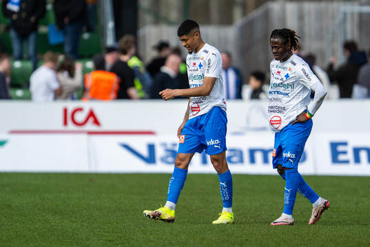 Värnamos Luke Le Roux och Frank Junior Agyei deppar