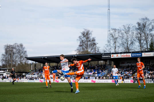Värnamos Hugo Andersson och IFK Göteborgs Anders Trondsen