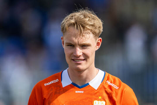 IFK Göteborgs Max Fenger vid line-up