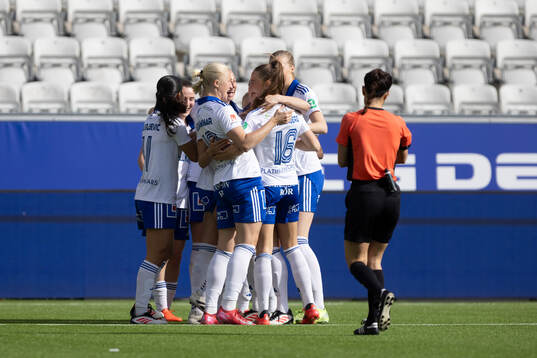 IFK Norrköpings spelare jublar