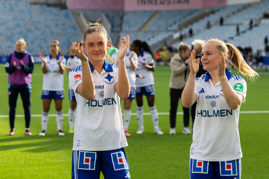 IFK Norrköpings Svea Rehnberg och Dana Leskinen jublar