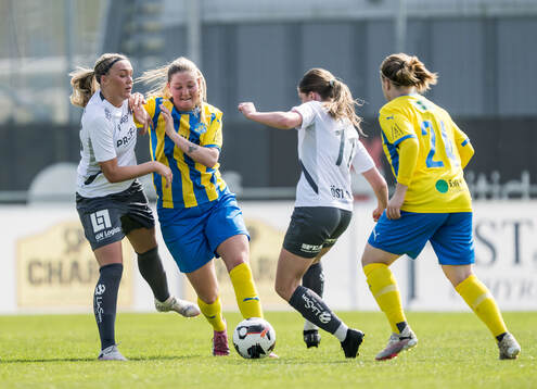 Halmstads Nora Hultgren och Eskilsminnes Elin Persson