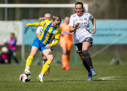 Eskilsminnes Johanna Lindblom och Halmstads Ellen Welandson