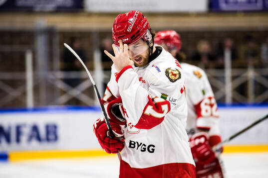 Troja/Ljungbys Max Wahlgren deppar