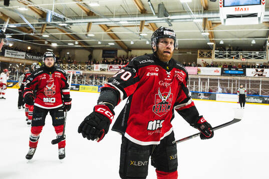 Hudiksvalls Henrik Olsén jublar
