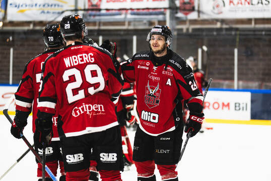 Hudiksvalls Axel Levander jublar