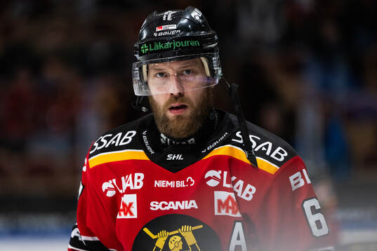 Luleås Linus Omark inför⁄ semifinal fem i SHL mellan