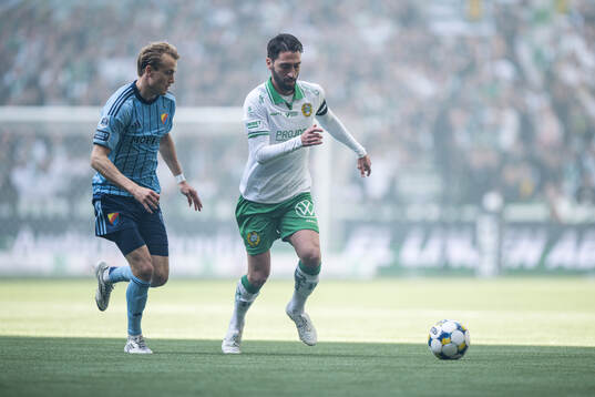 Djurgårdens Oskar Fallenius och Hammarbys Nahir Besara