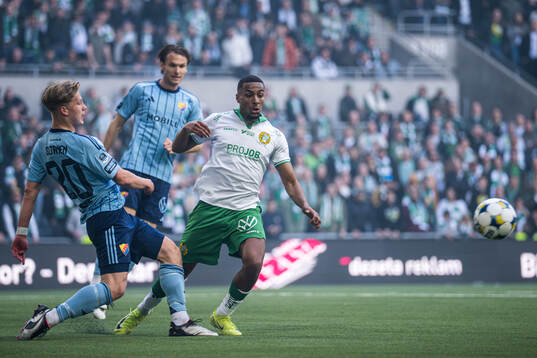 Djurgårdens Matias Siltanen och Hammarbys Paulos Abraham