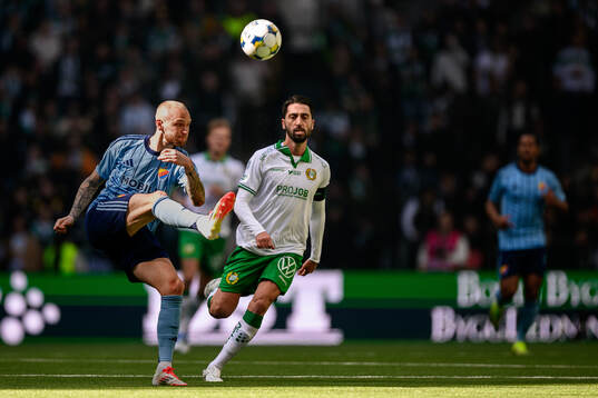 Djurgårdens Adam Ståhl och Hammarbys Nahir Besara