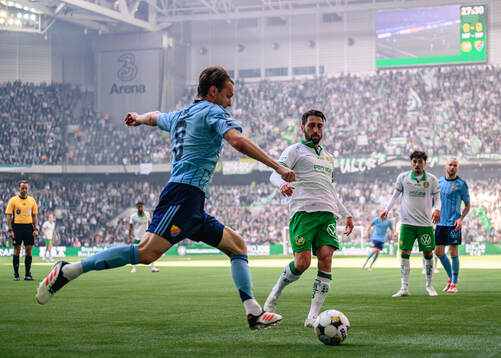 Djurgårdens Albin Ekdal och Hammarbys Nahir Besara